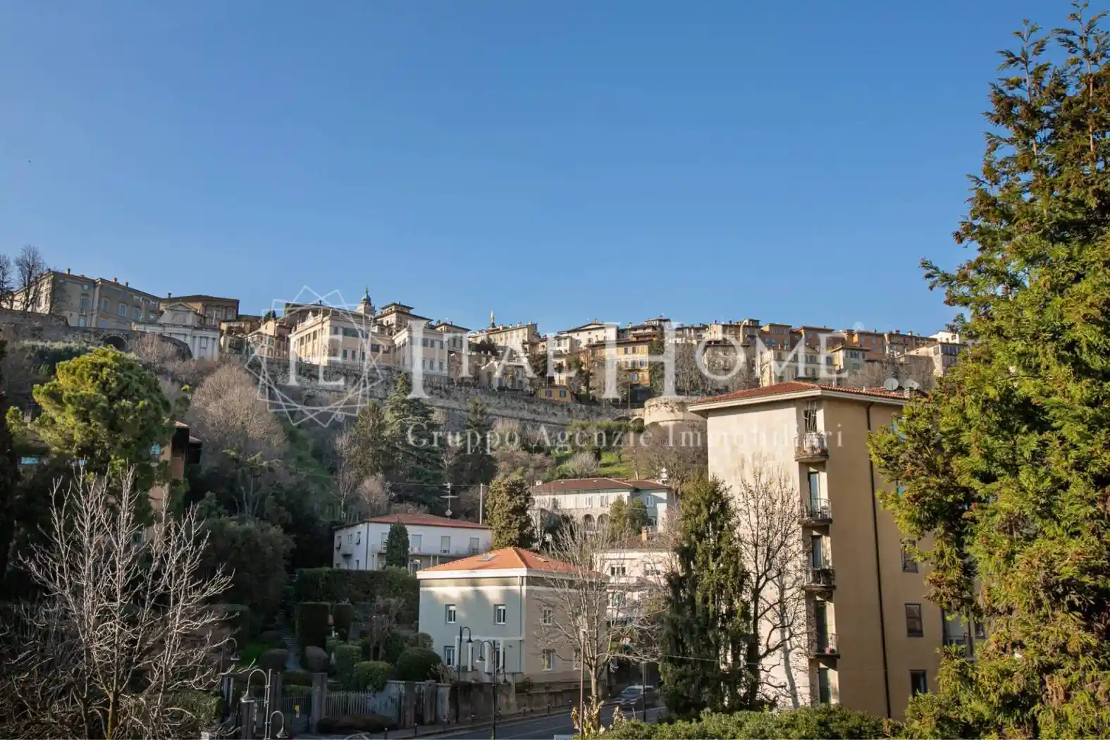 Appartamento in vendita a Bergamo