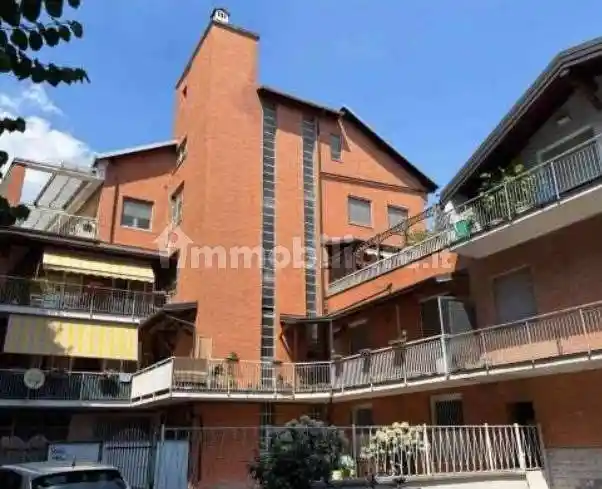 Appartamento in vendita a Garbagnate Milanese