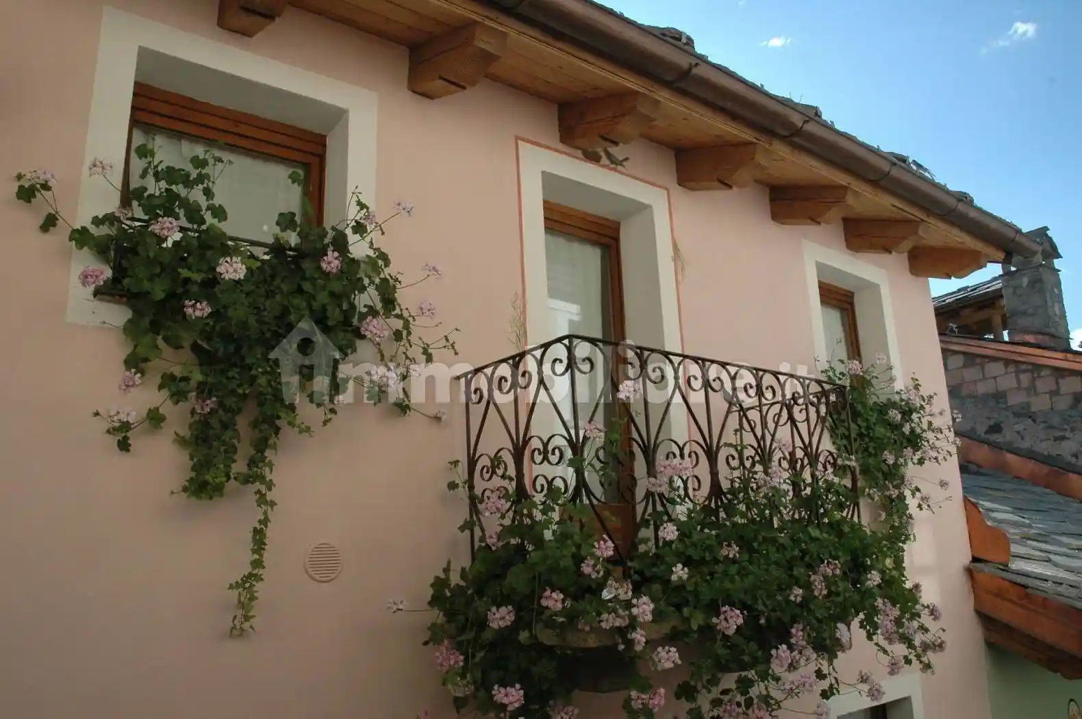 Casa indipendente in vendita a La Salle