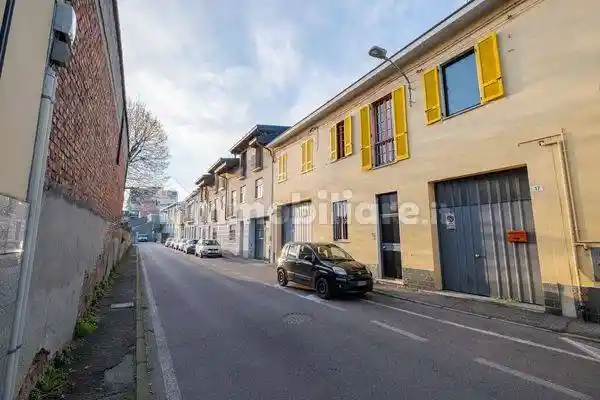 Casa indipendente in vendita a Lissone