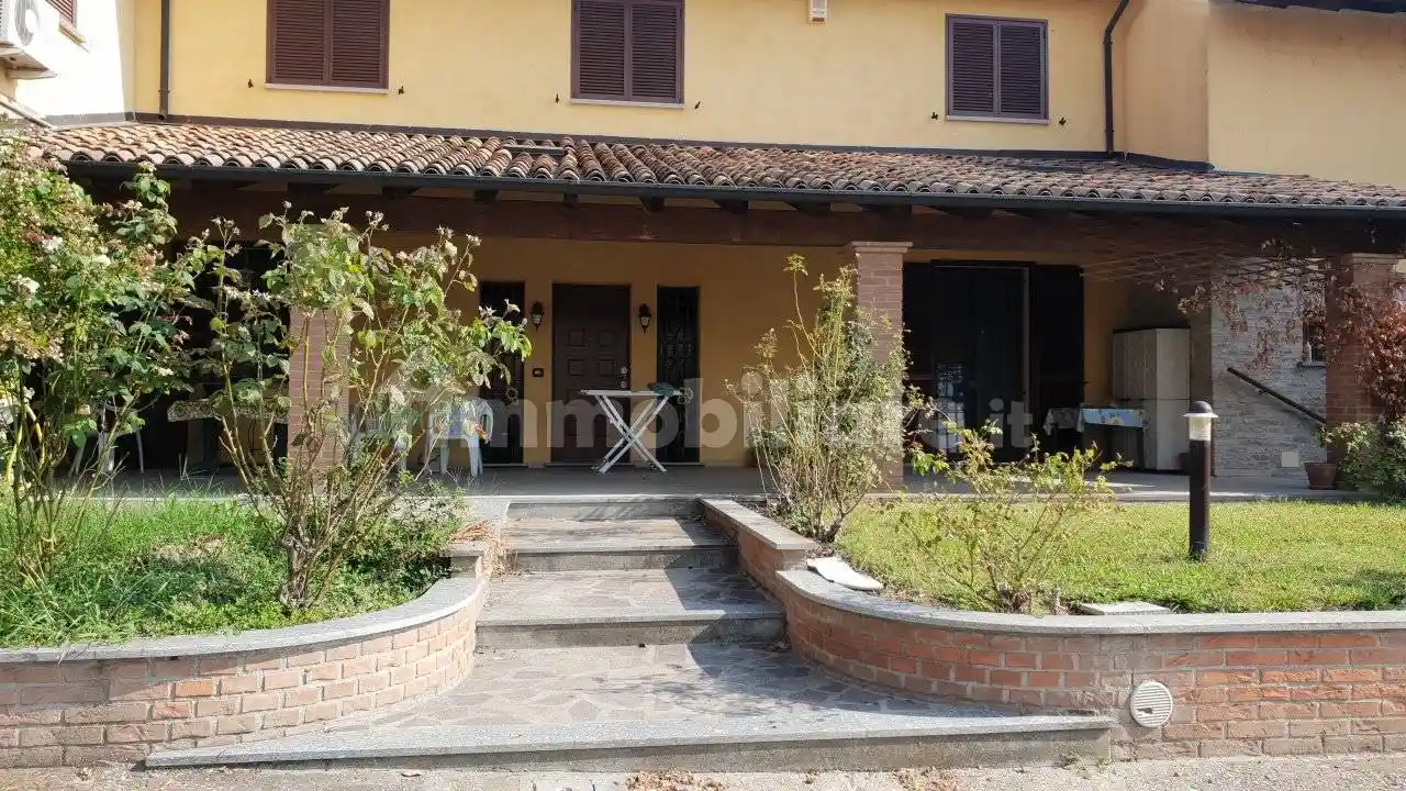 Villa in vendita a Bressana Bottarone