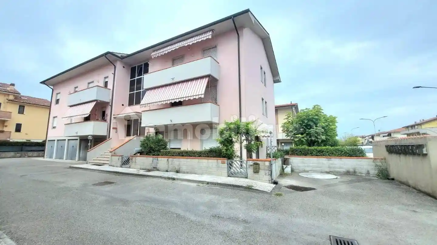 Appartamento in vendita a Santa Maria a Monte