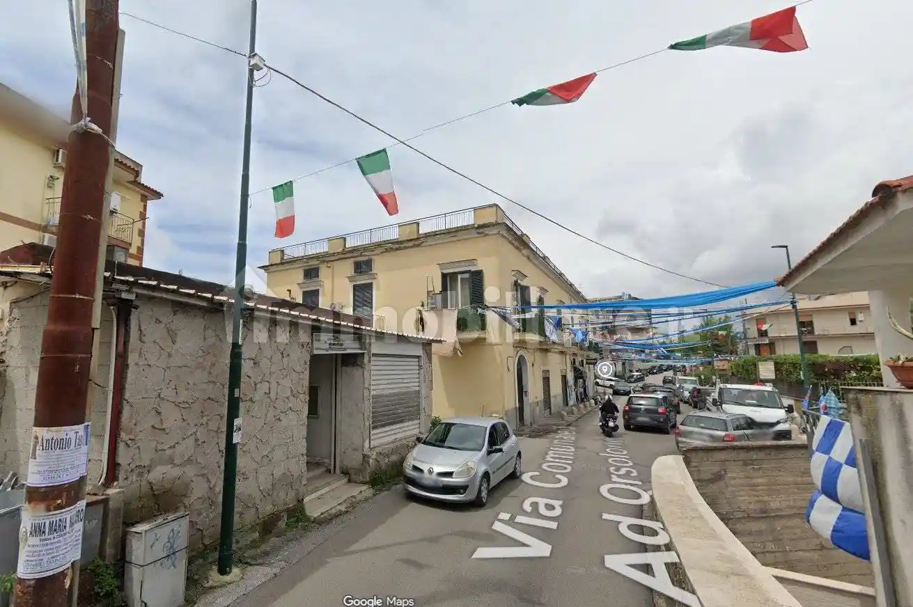 Appartamento in vendita a Napoli