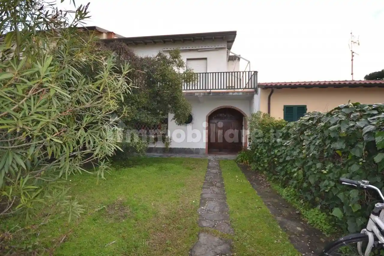 Villa in affitto a Pietrasanta