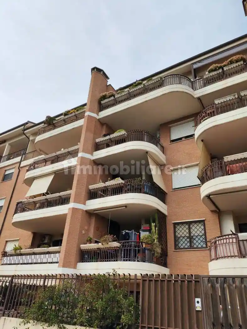 Appartamento in vendita a Pomezia