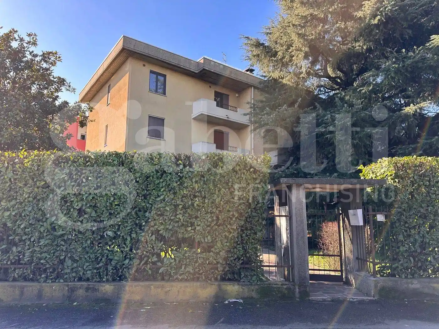 Appartamento in vendita a Varedo