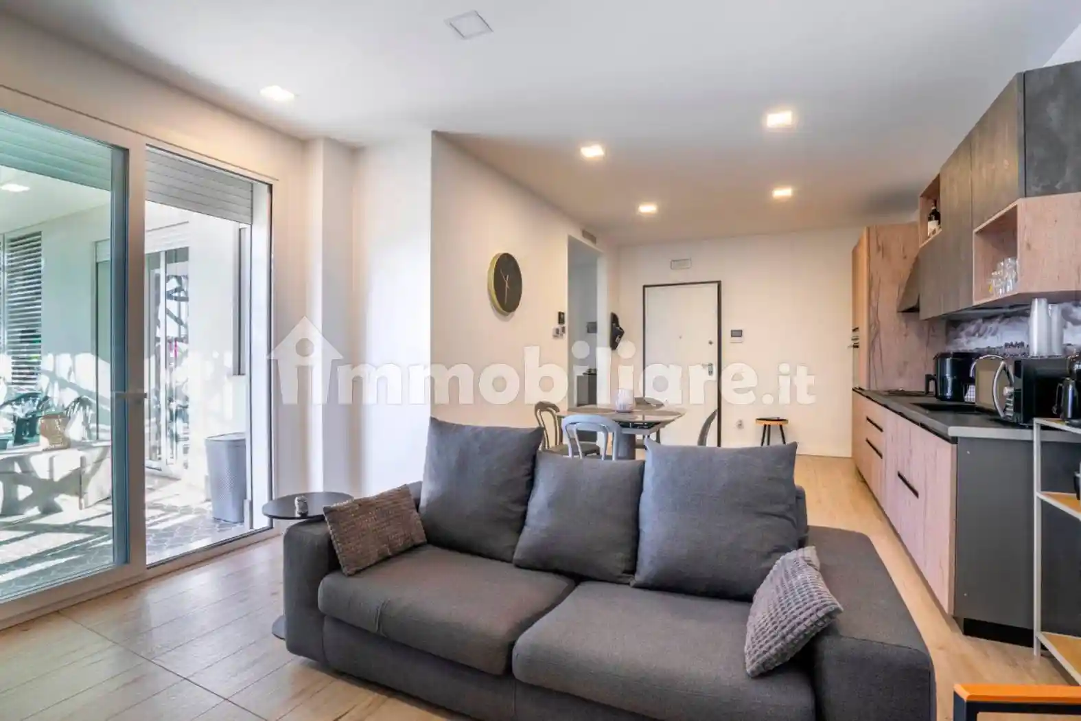 Appartamento in vendita a Cisterna di Latina