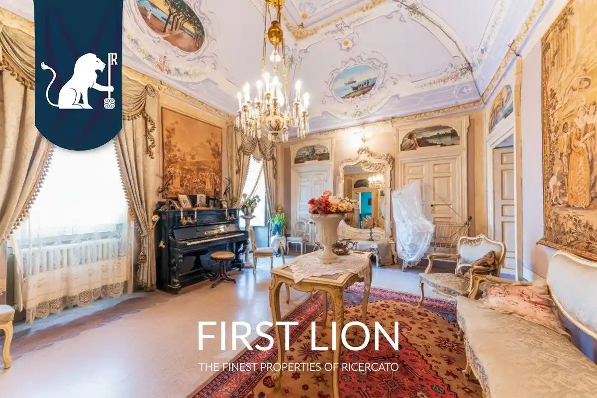 Palazzo - Edificio in vendita a Locorotondo