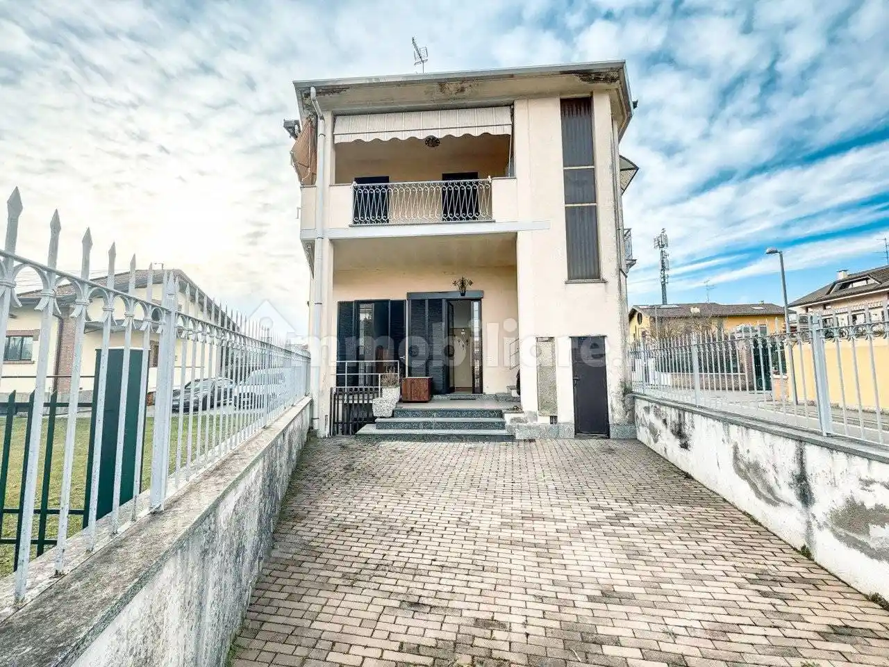 Casa indipendente in vendita a Cureggio