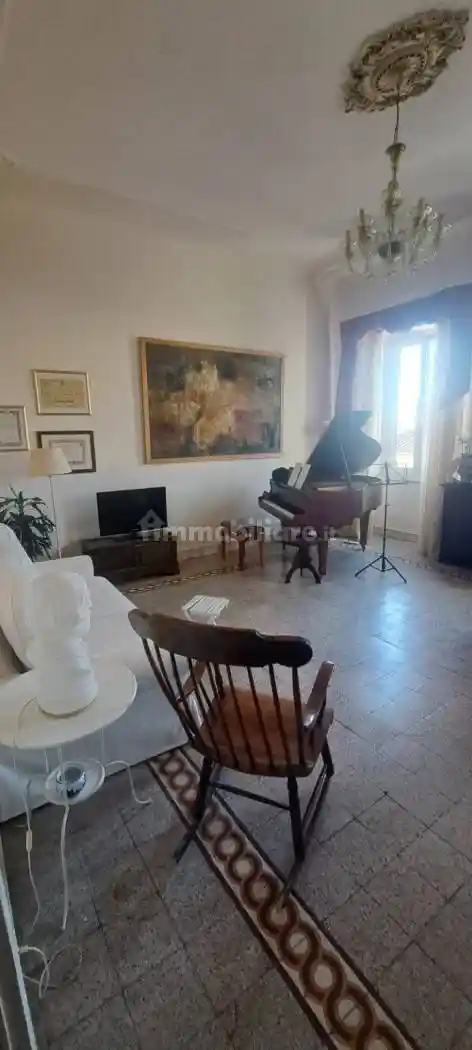 Appartamento in vendita a Livorno