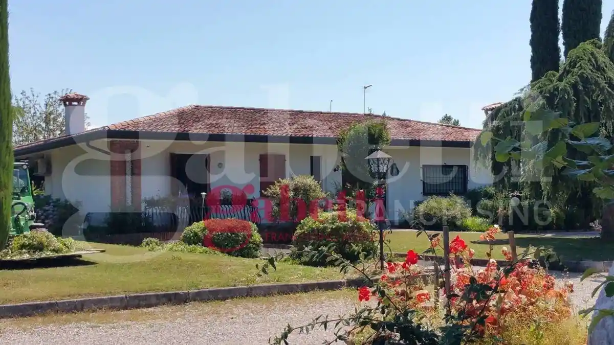 Casa indipendente in vendita a Pradamano