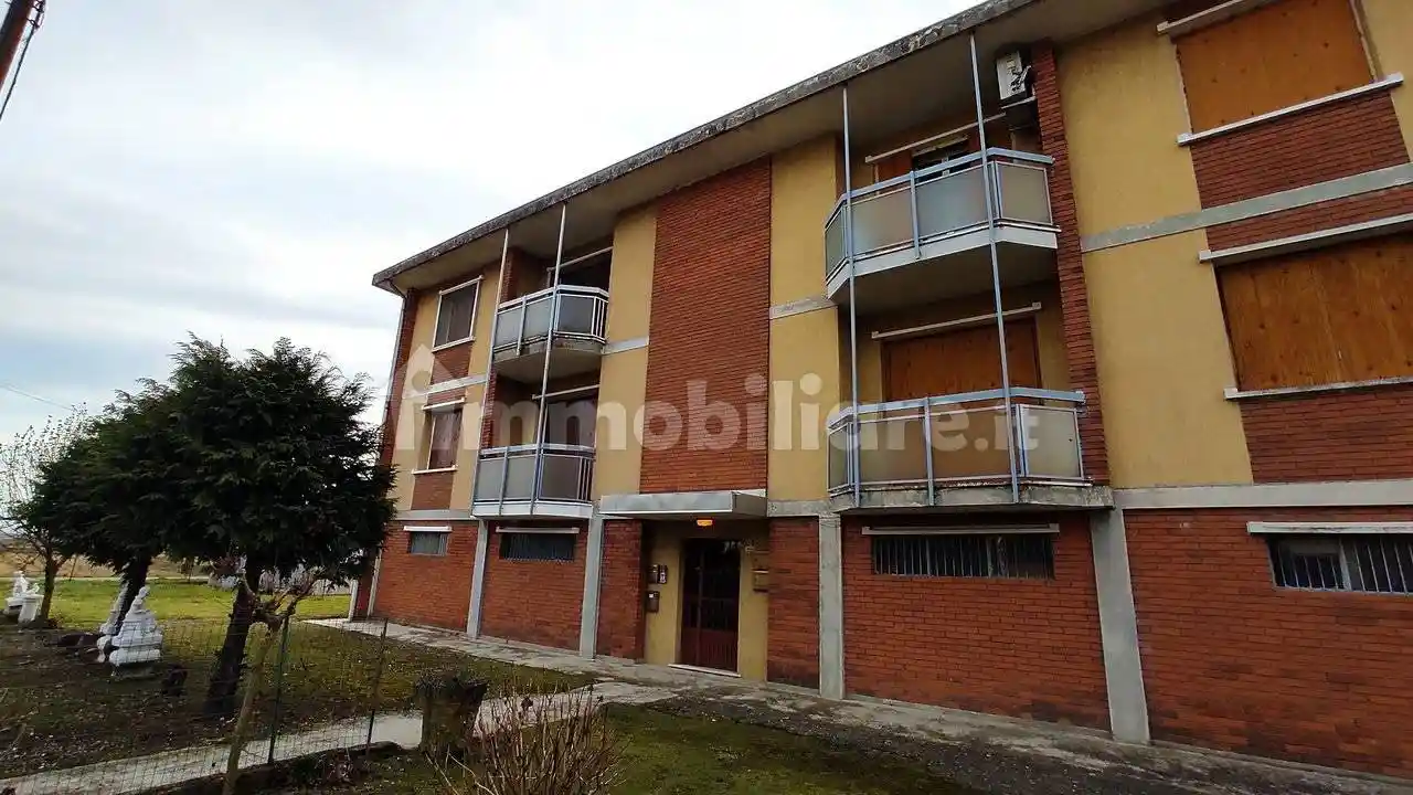 Appartamento in vendita a Trecate