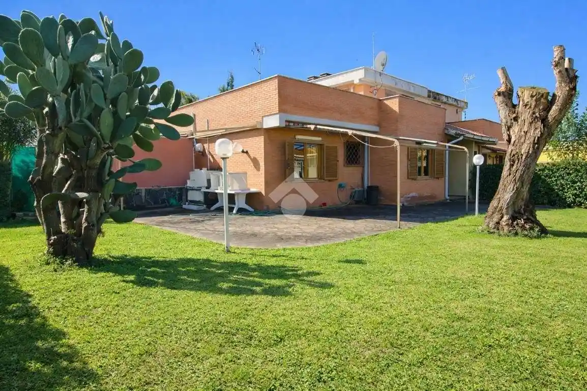 Villa in vendita a Ardea