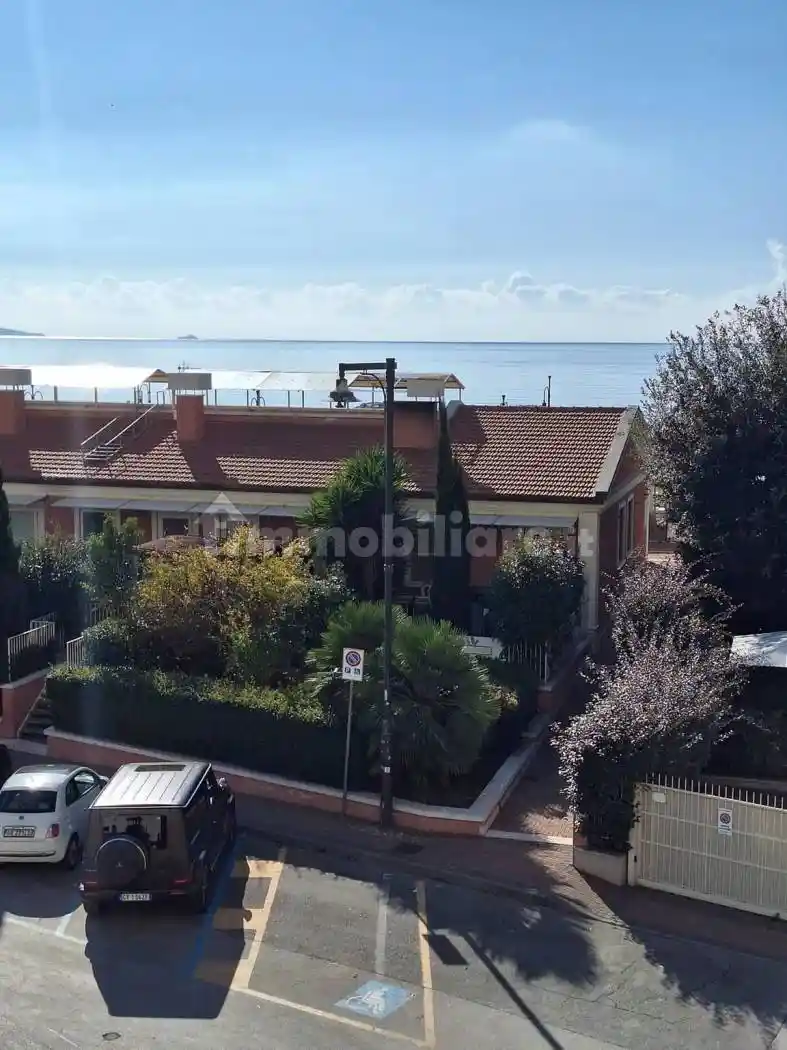 Appartamento in vendita a Follonica