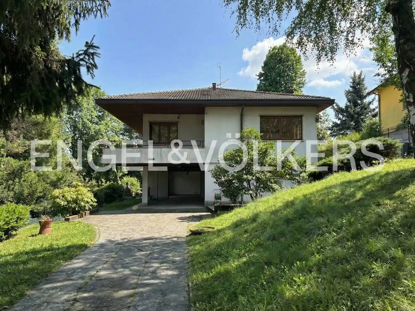 Villa in vendita a Varese
