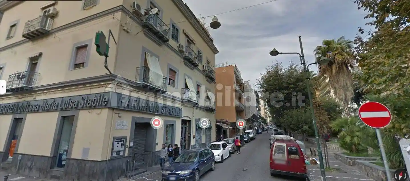 Appartamento in vendita a Napoli