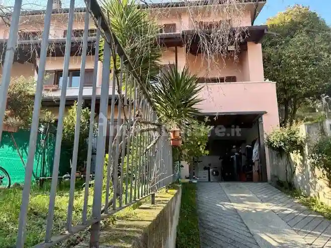 Villetta a schiera - foto 2