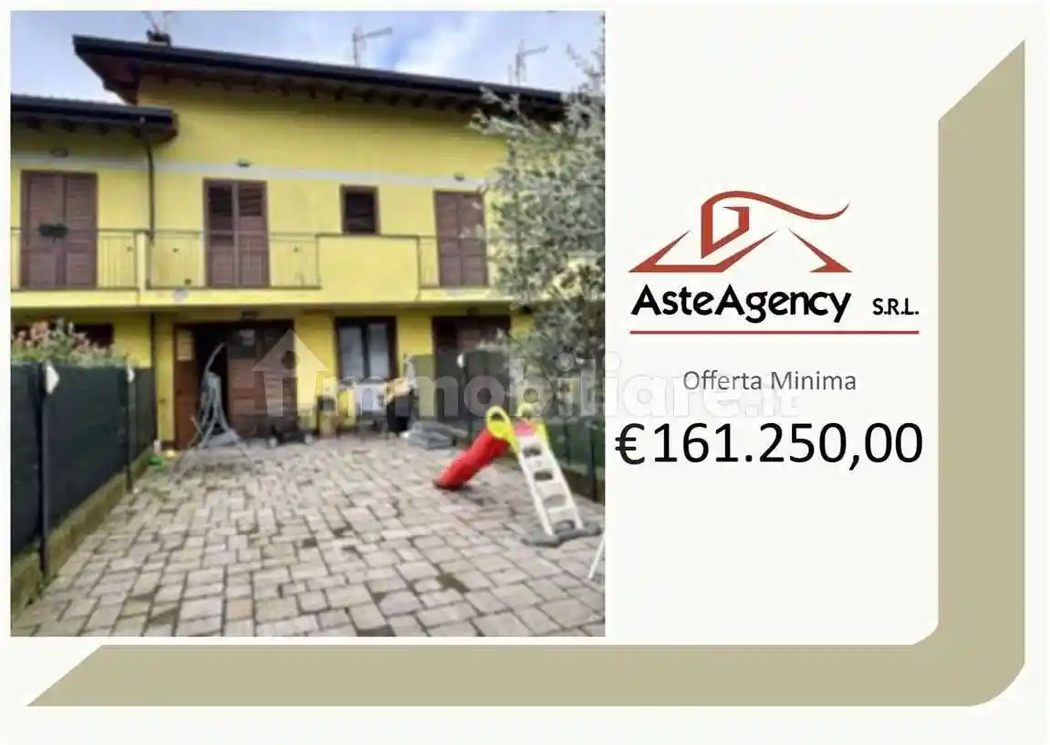 Villetta a schiera in vendita a Jerago con Orago