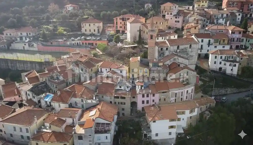 Casa indipendente in vendita a Caravonica