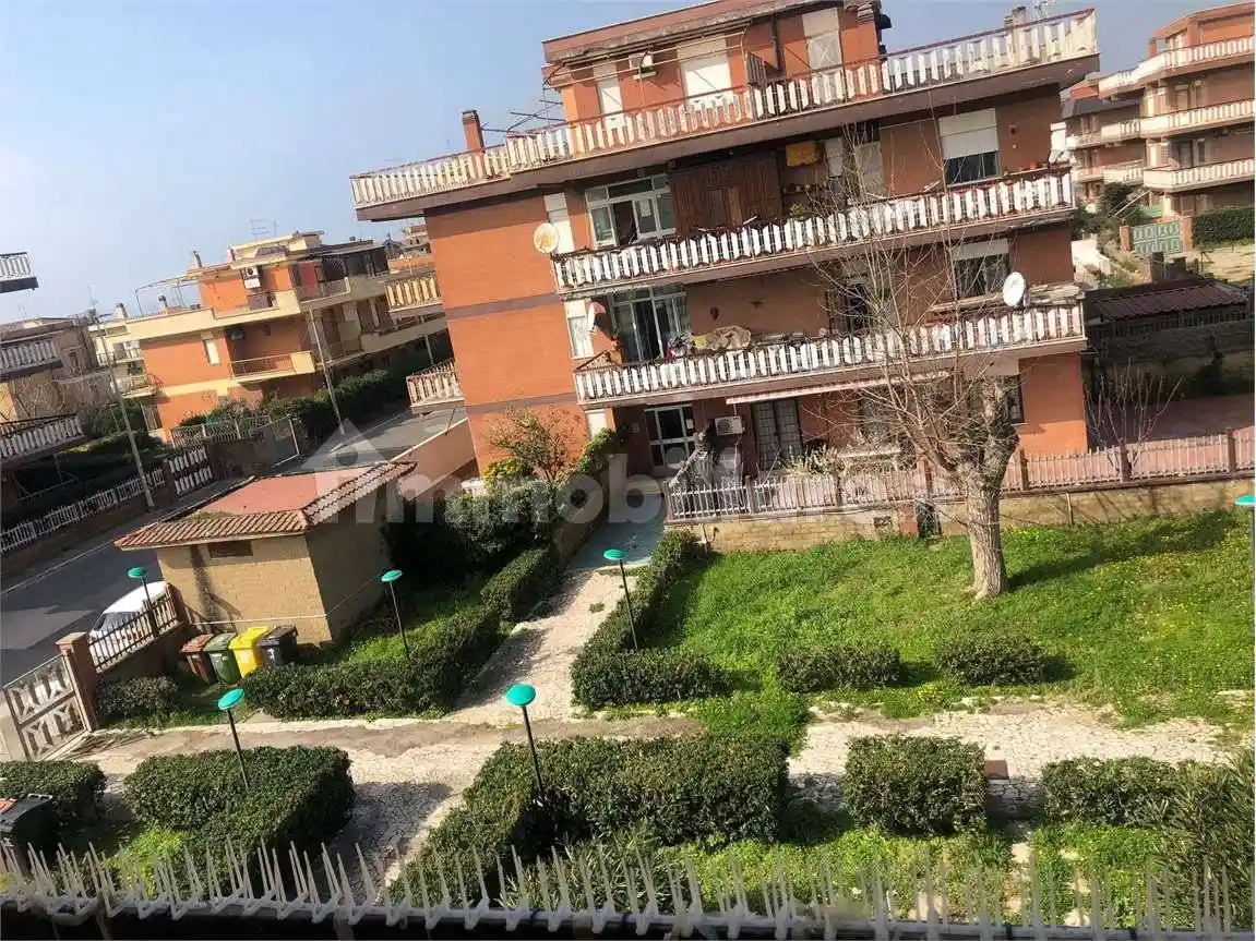 Appartamento in vendita a Pomezia