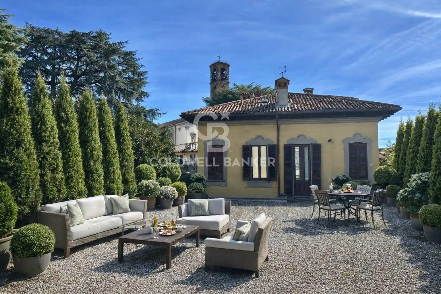 Villa in vendita a Carate Brianza