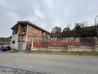 Palazzo - Edificio in vendita a Nespolo