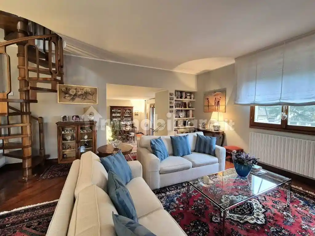 Appartamento in vendita a Calenzano