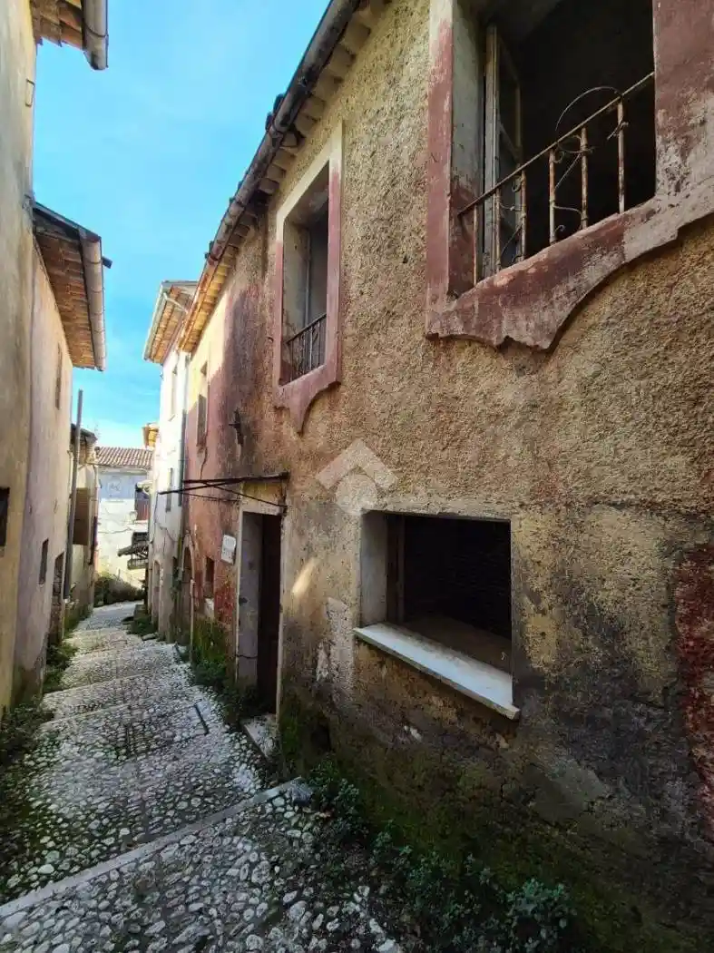 Palazzo - Edificio in vendita a Sora