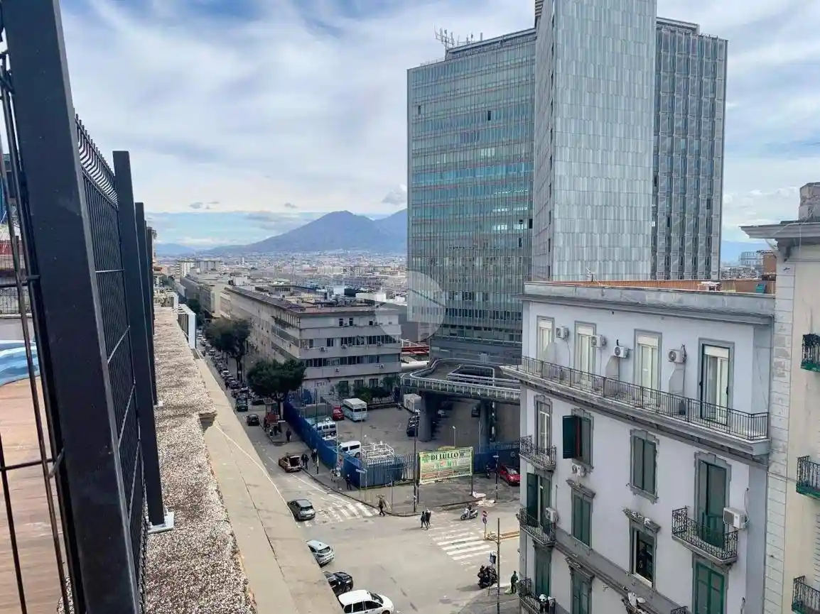 Appartamento in vendita a Napoli