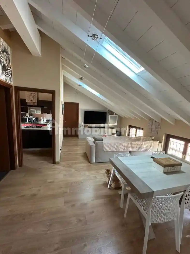 Attico - Mansarda in affitto a Lonate Pozzolo