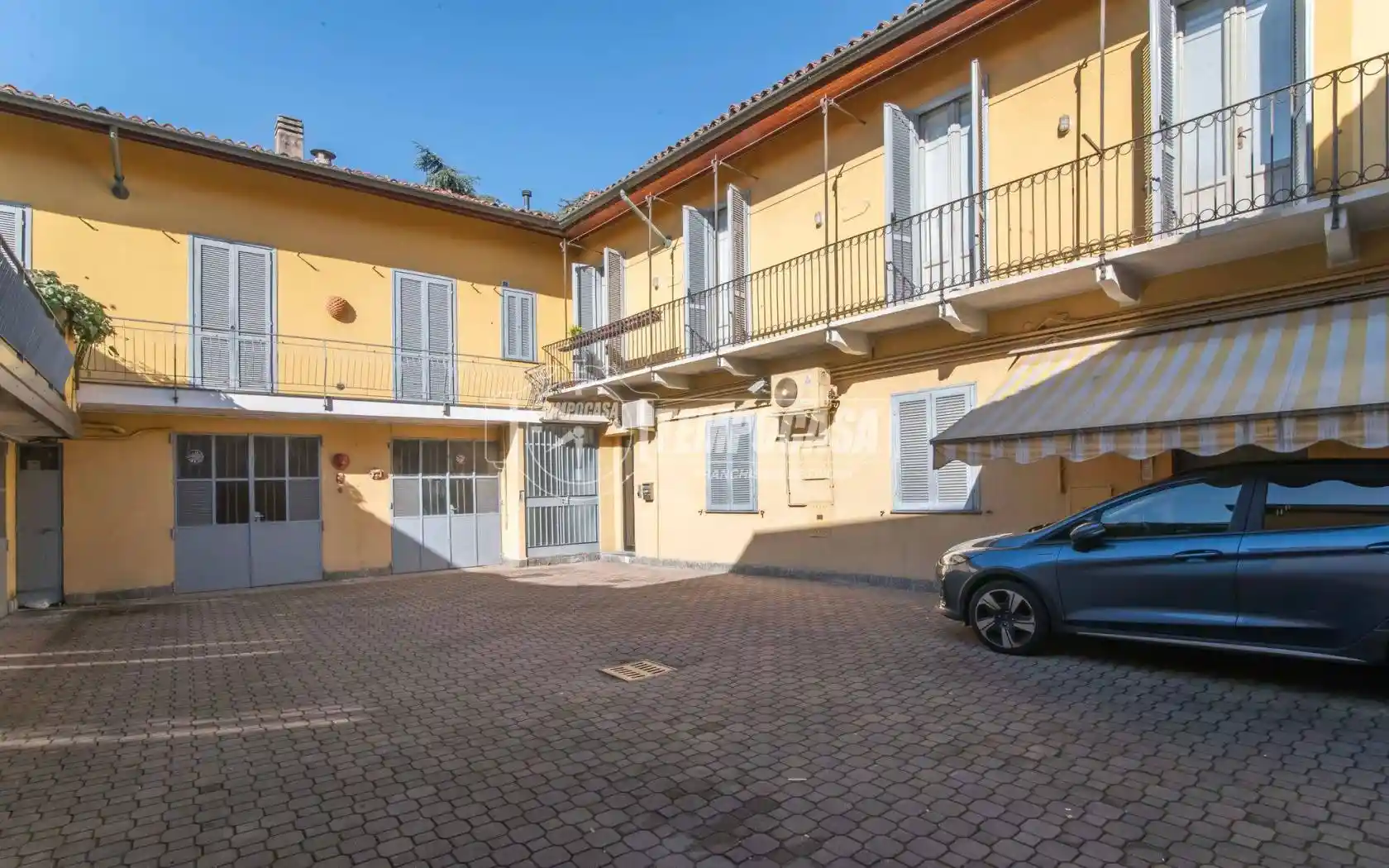 Appartamento in vendita a Desio