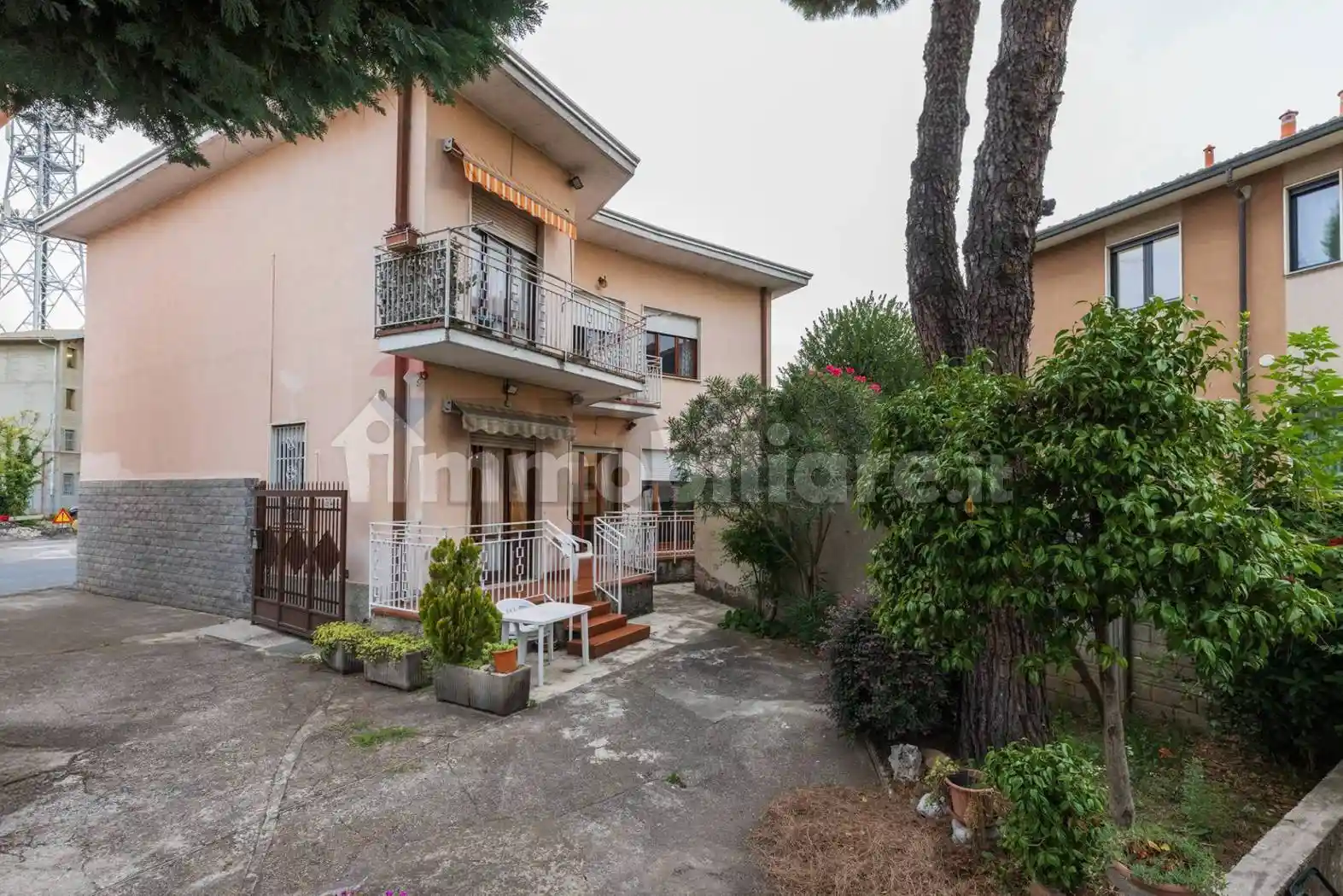 Villa in vendita a Busto Arsizio