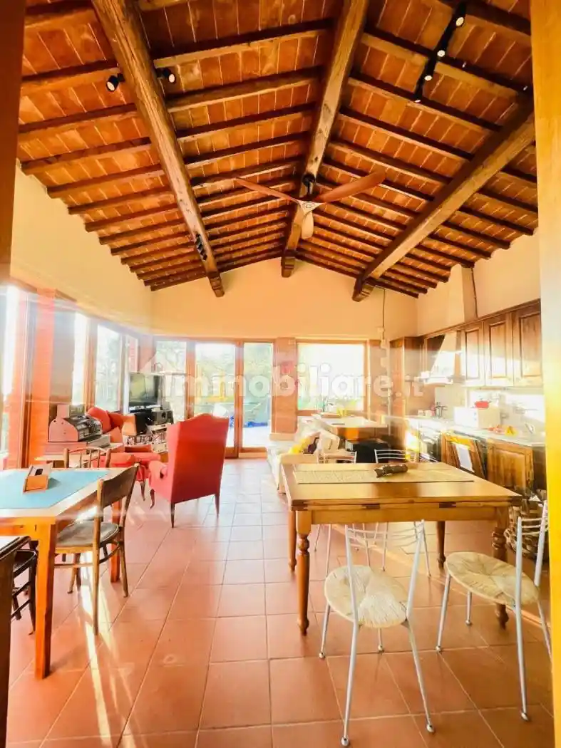 Rustico - Casale in vendita a Pescia