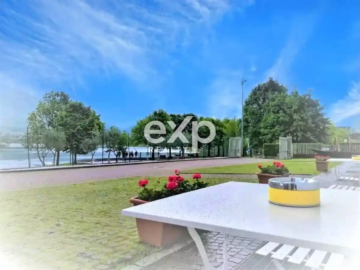 Villa in vendita a Olginate