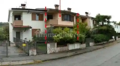 Villetta a schiera in vendita a Montecchio Precalcino