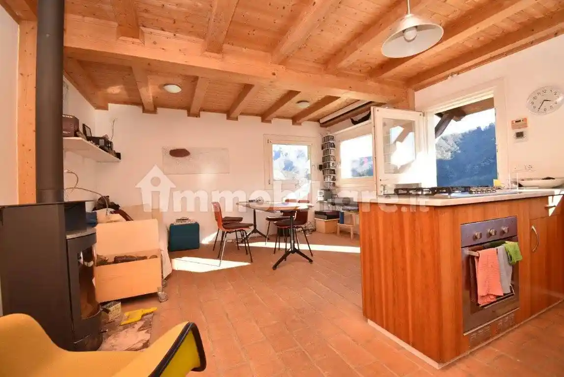 Villa in vendita a Stazzema