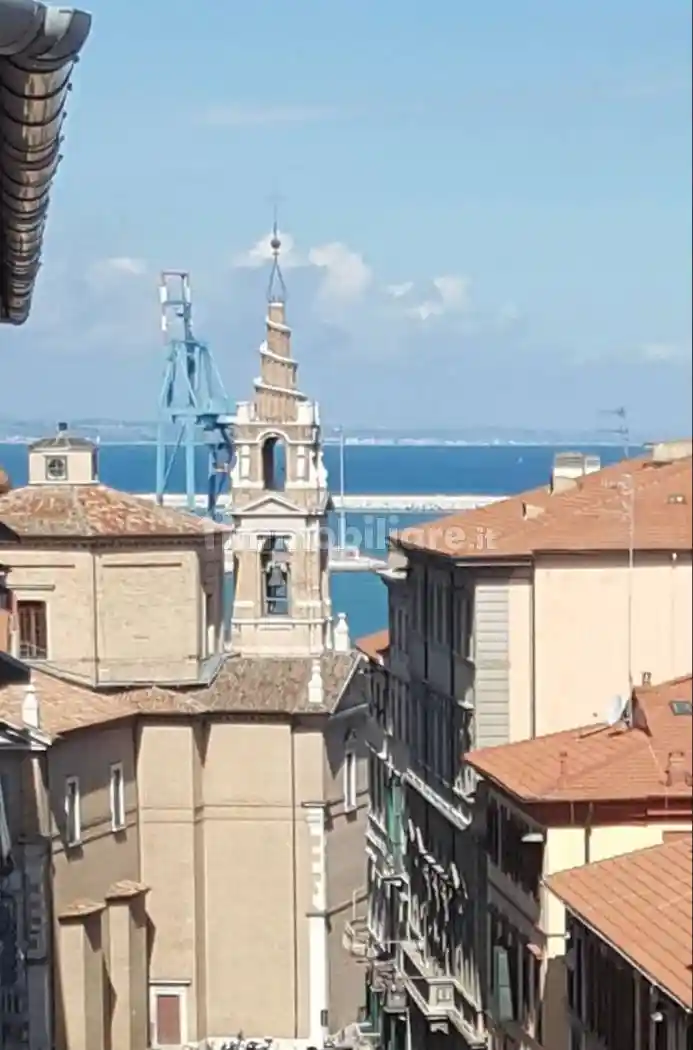 Appartamento in vendita a Ancona