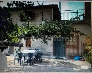 Casa indipendente in vendita a Fiumefreddo Bruzio