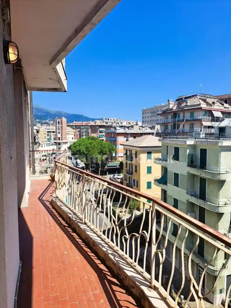 Appartamento in vendita a Genova