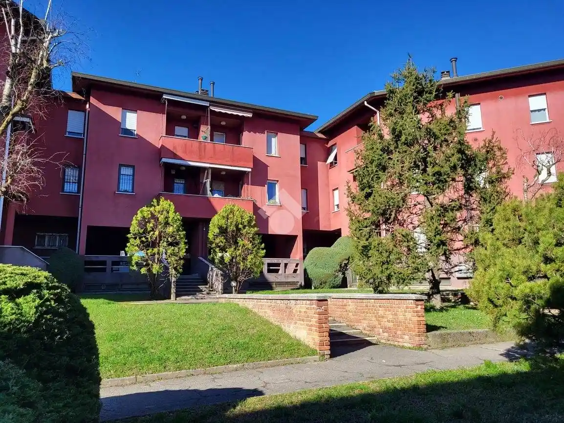 Appartamento in vendita a Besana in Brianza