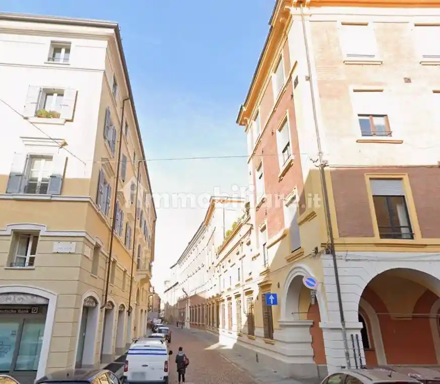 Appartamento in vendita a Modena