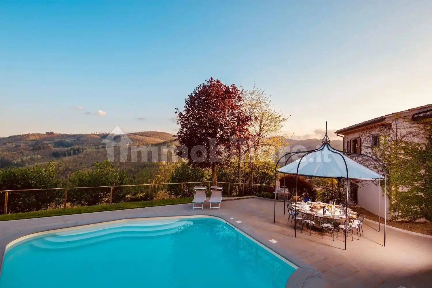 Villa in vendita a Pratovecchio e Stia