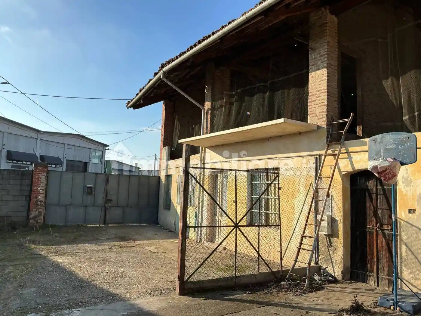 Rustico - Casale in vendita a Saluggia