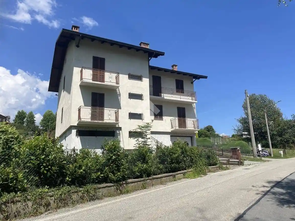 Casa indipendente in vendita a Valdilana
