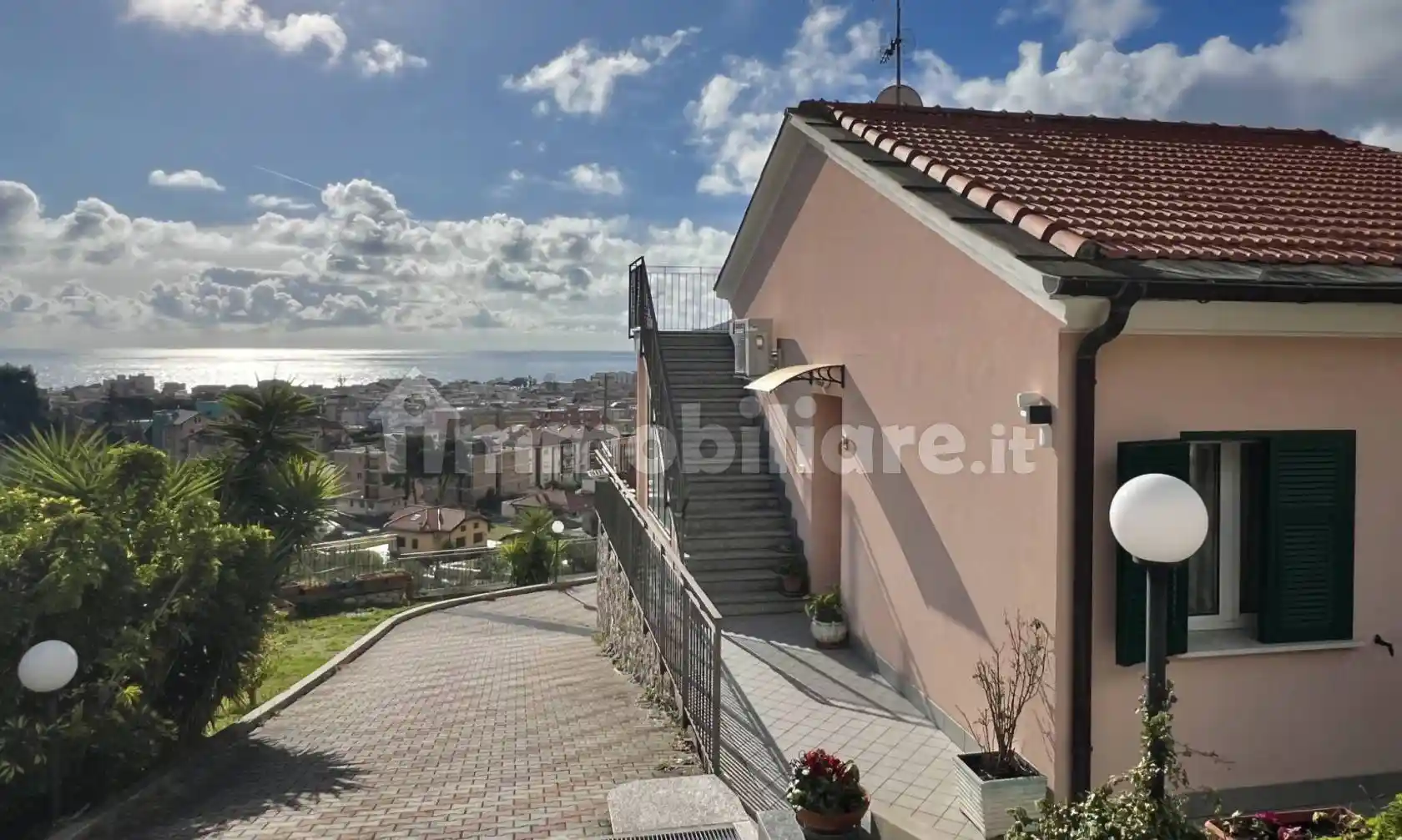 Villa in vendita a Spotorno