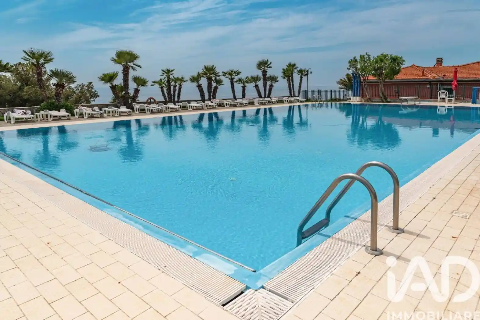 Appartamento in vendita a Cipressa