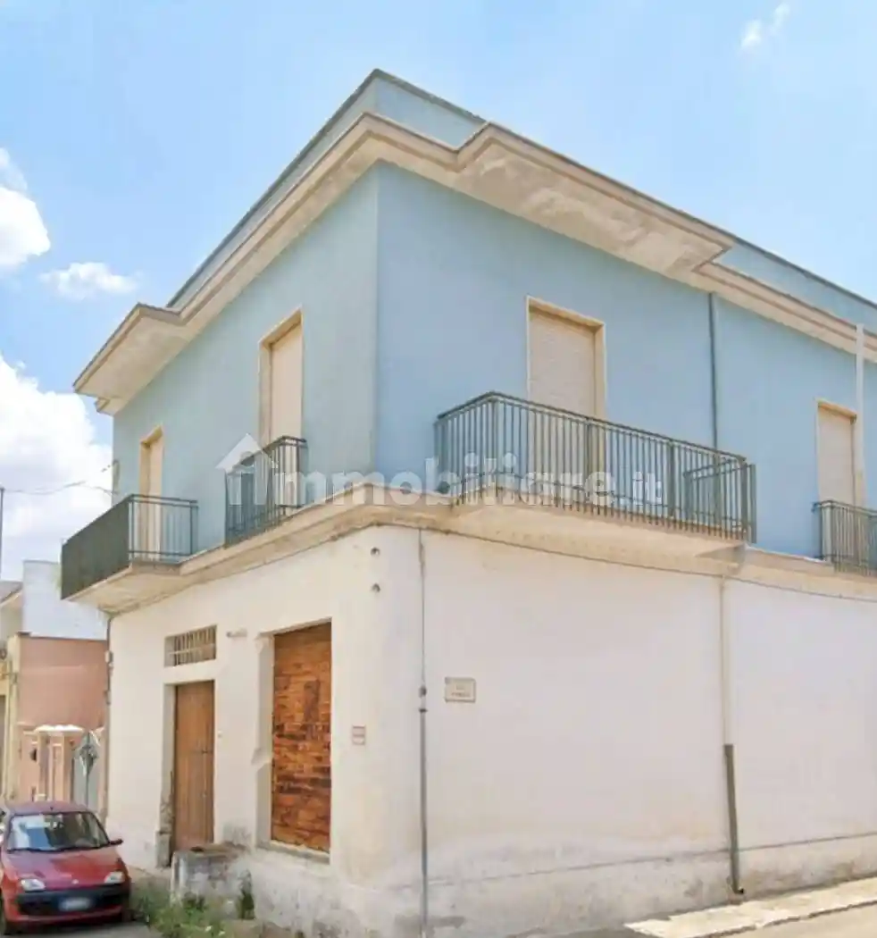 Casa indipendente in vendita a Cellino San Marco