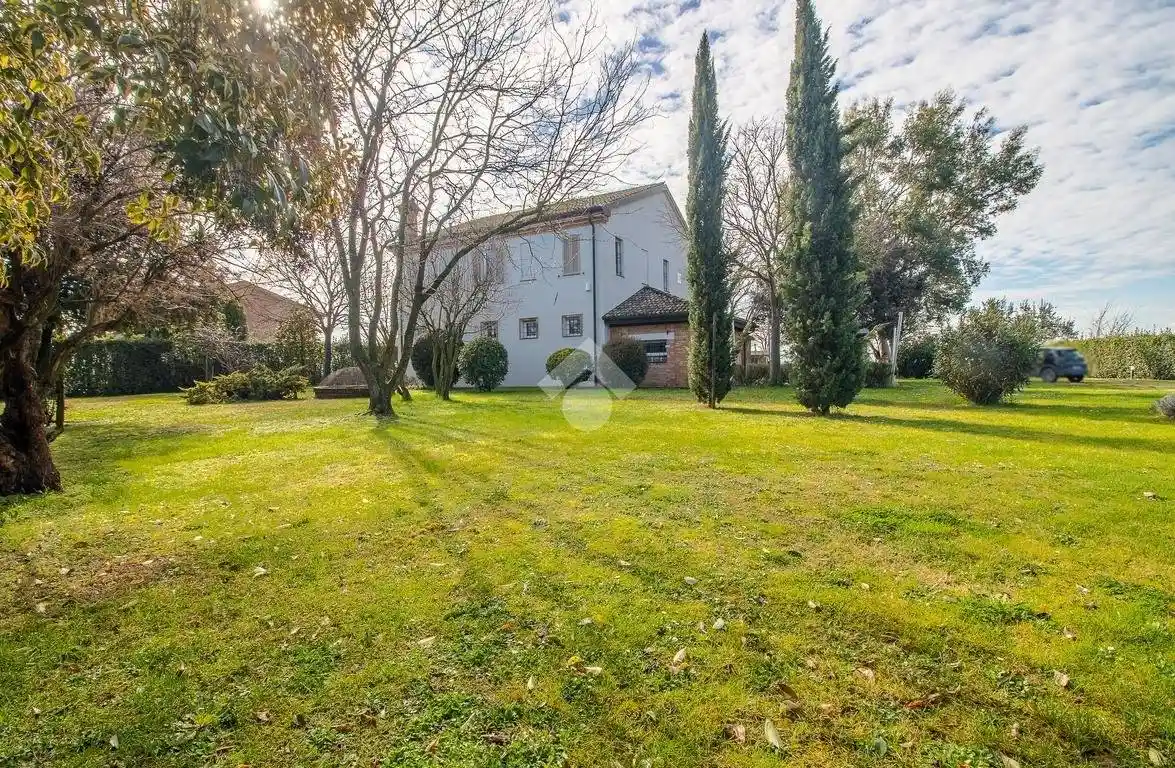 Villa in vendita a Ravenna