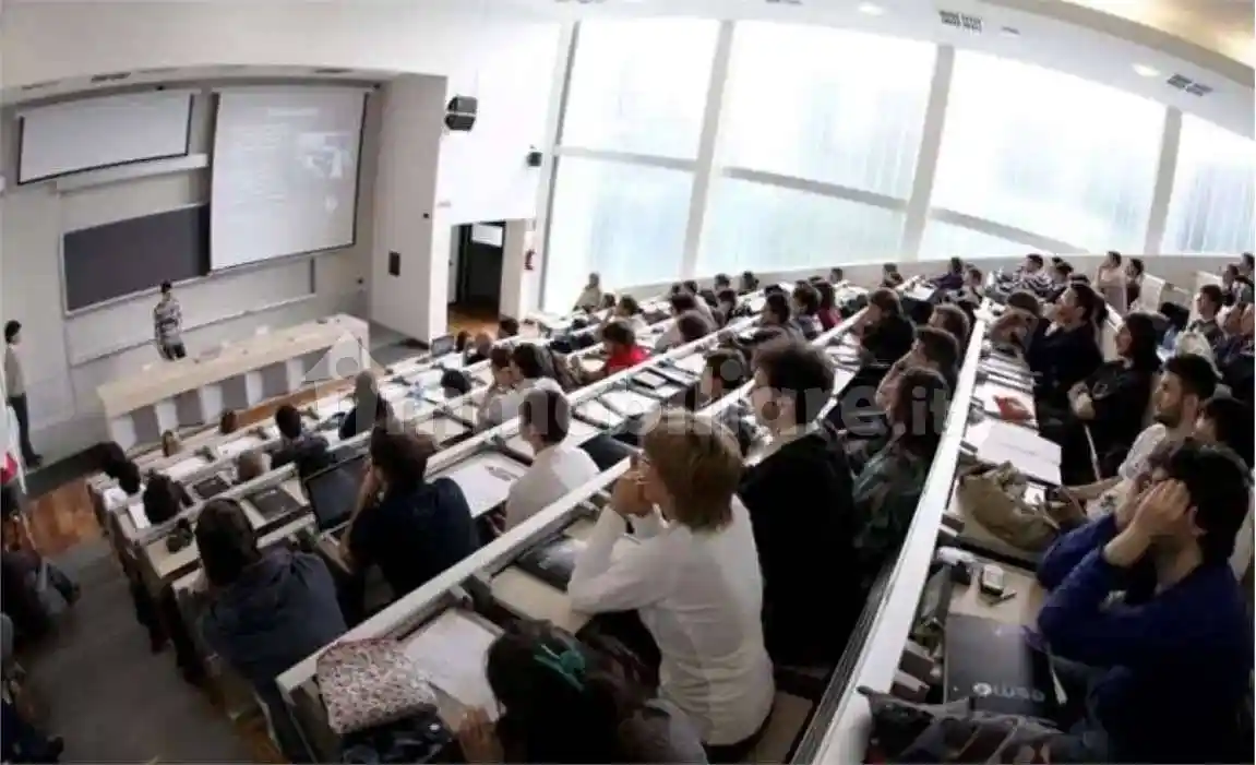 Palazzo - Edificio in vendita a Milano