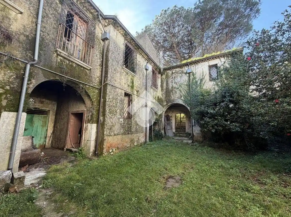 Casa indipendente in vendita a Cervinara